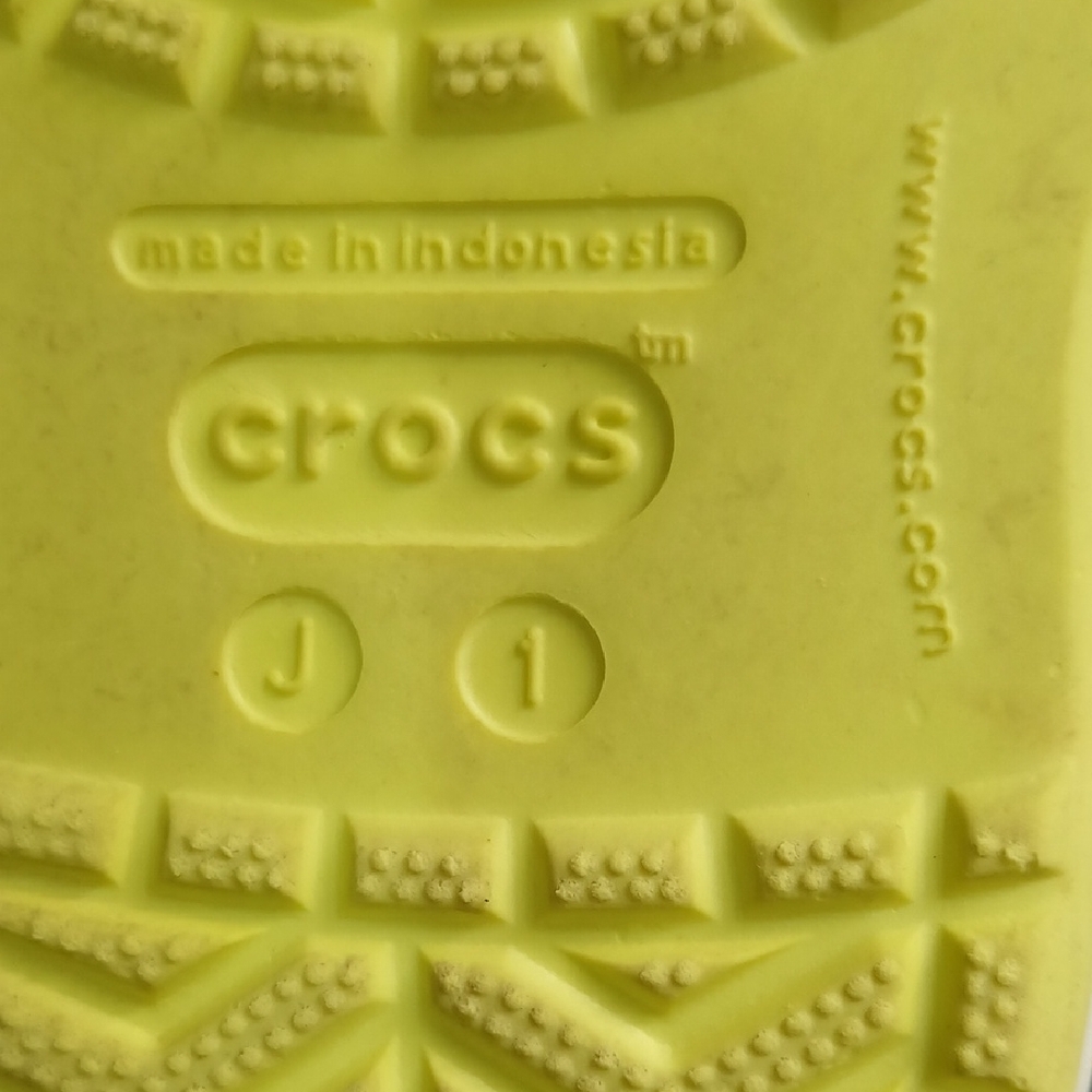 CROCS Kids Bright Yellow Water Shoes - Picture 7 of 7